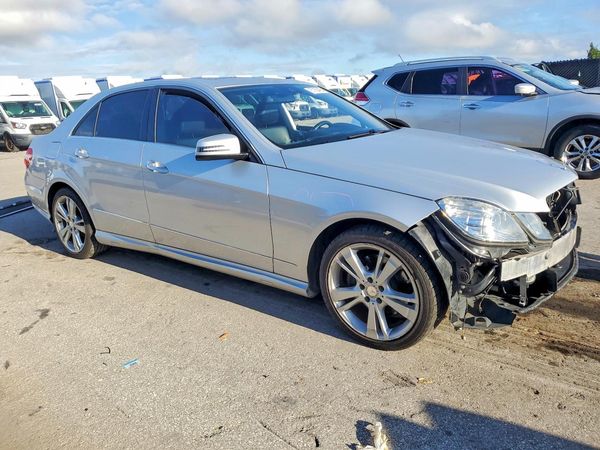 2013 MERCEDES-BENZ E