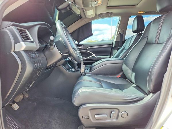 2017 TOYOTA HIGHLANDER
