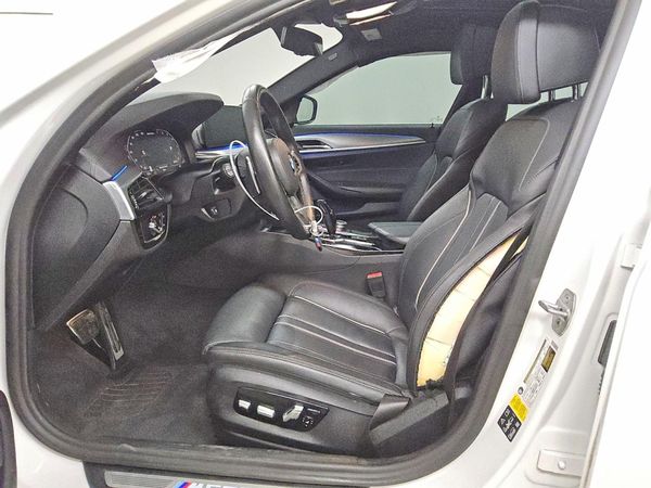 2020 BMW M550XI xDrive — DENT