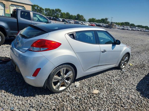2017 HYUNDAI VELOSTER