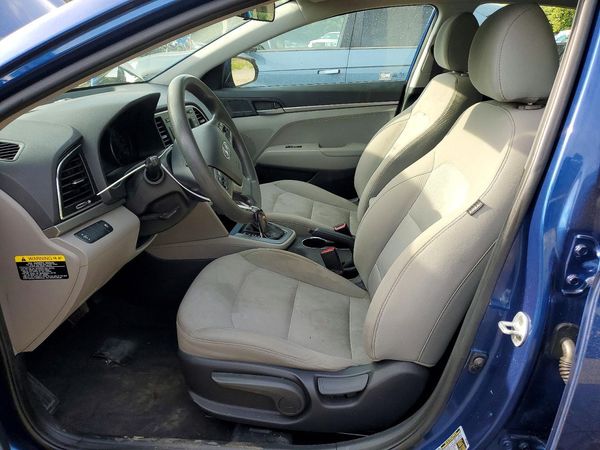 2017 HYUNDAI ELANTRA SE Base