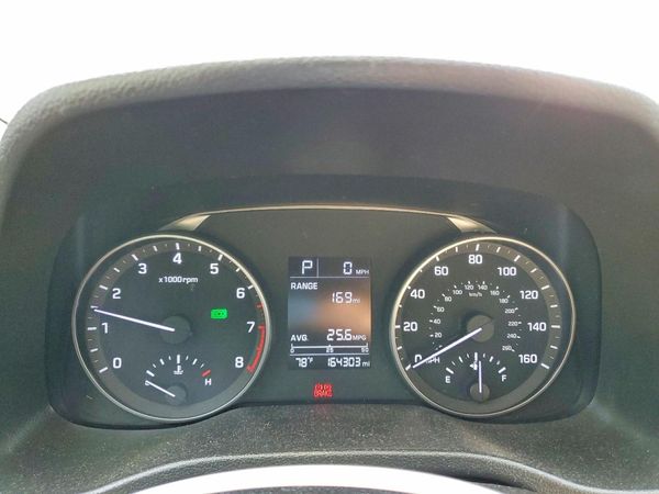 2017 HYUNDAI ELANTRA SE Base