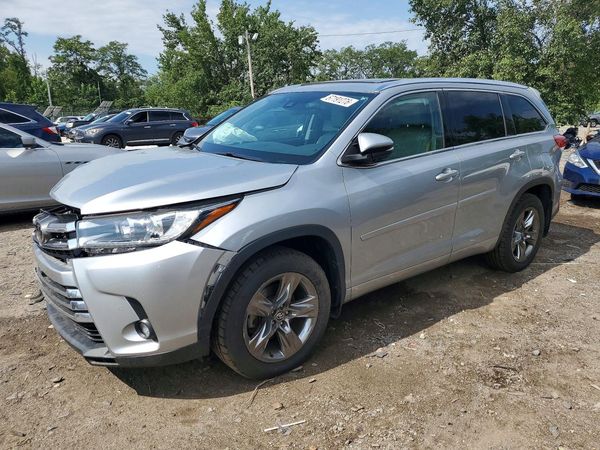 2017 TOYOTA HIGHLANDER