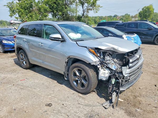2017 TOYOTA HIGHLANDER