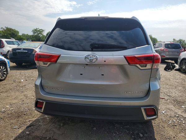 2017 TOYOTA HIGHLANDER