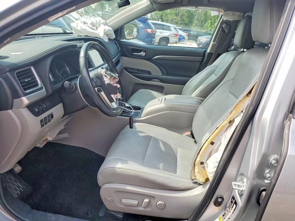 2017 TOYOTA HIGHLANDER