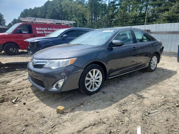 2012 TOYOTA CAMRY