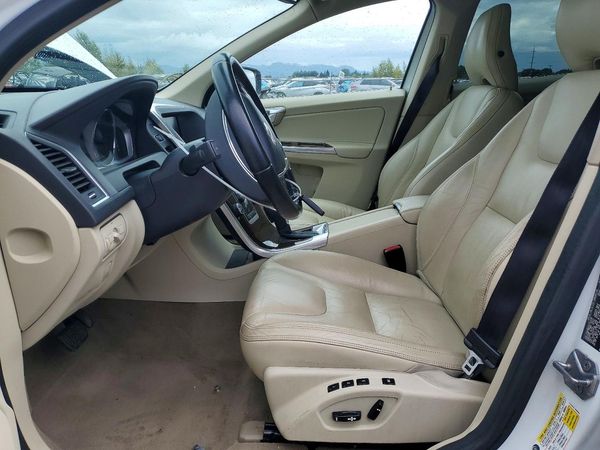 2014 VOLVO XC60