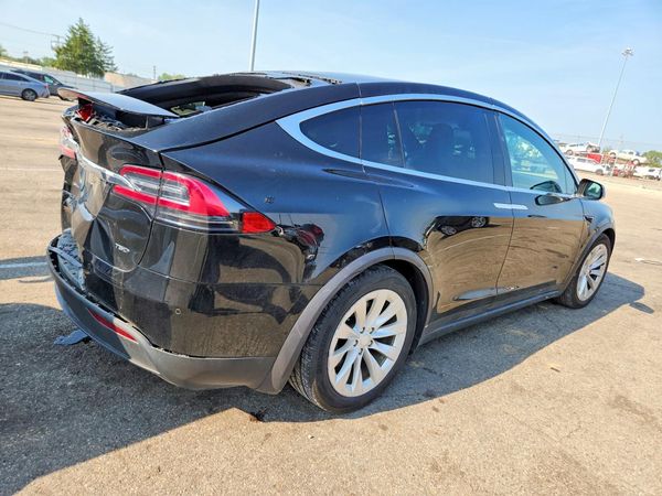 2017 TESLA MODEL X