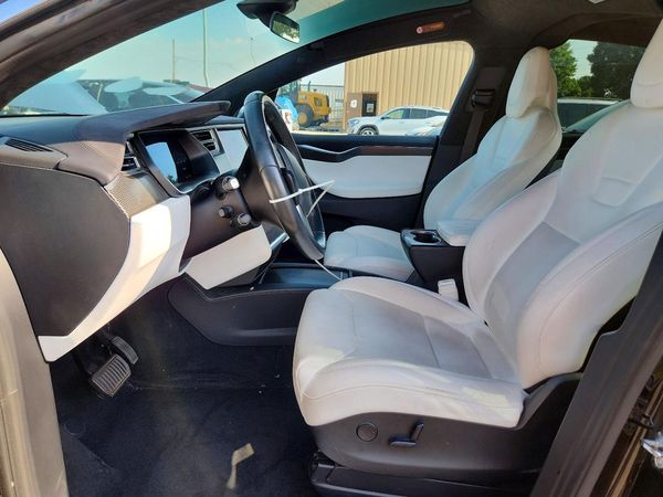2017 TESLA MODEL X
