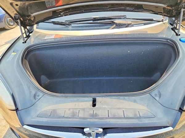2017 TESLA MODEL X