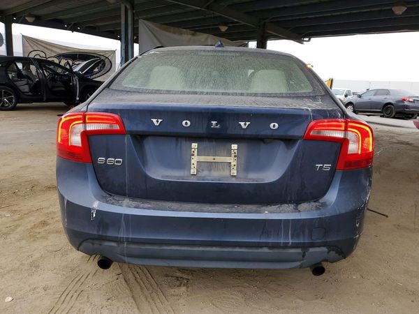 2012 VOLVO S60
