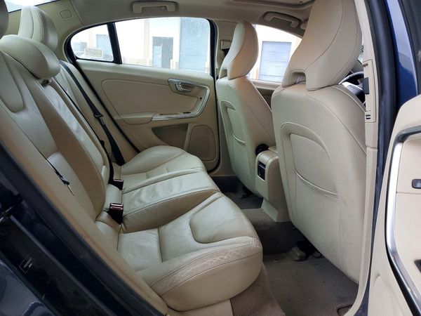 2012 VOLVO S60