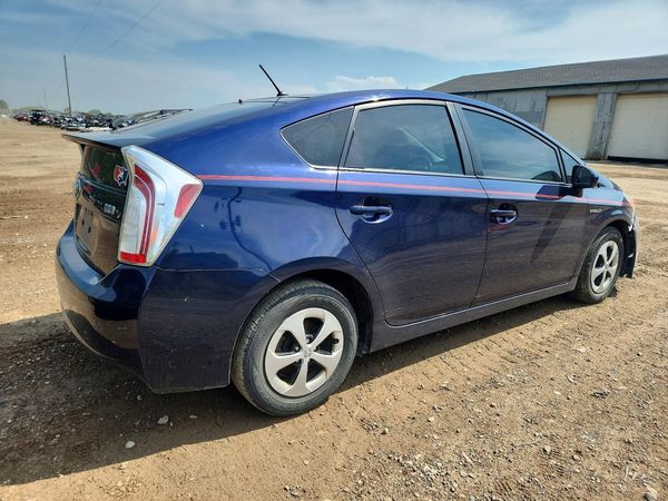 2014 TOYOTA PRIUS