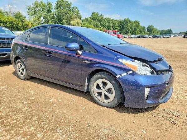 2014 TOYOTA PRIUS