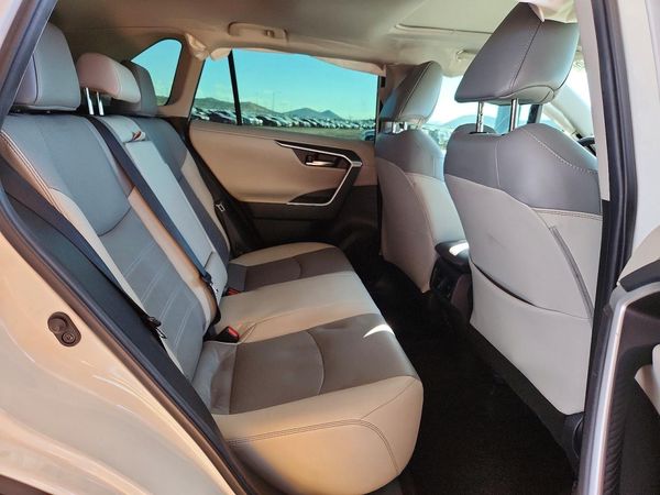 2021 TOYOTA RAV4 Limited
