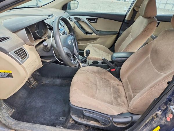 2015 HYUNDAI ELANTRA GLS(Middle)