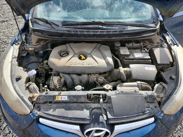 2015 HYUNDAI ELANTRA GLS(Middle)