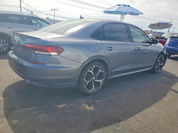 2020 VOLKSWAGEN PASSAT R-Line