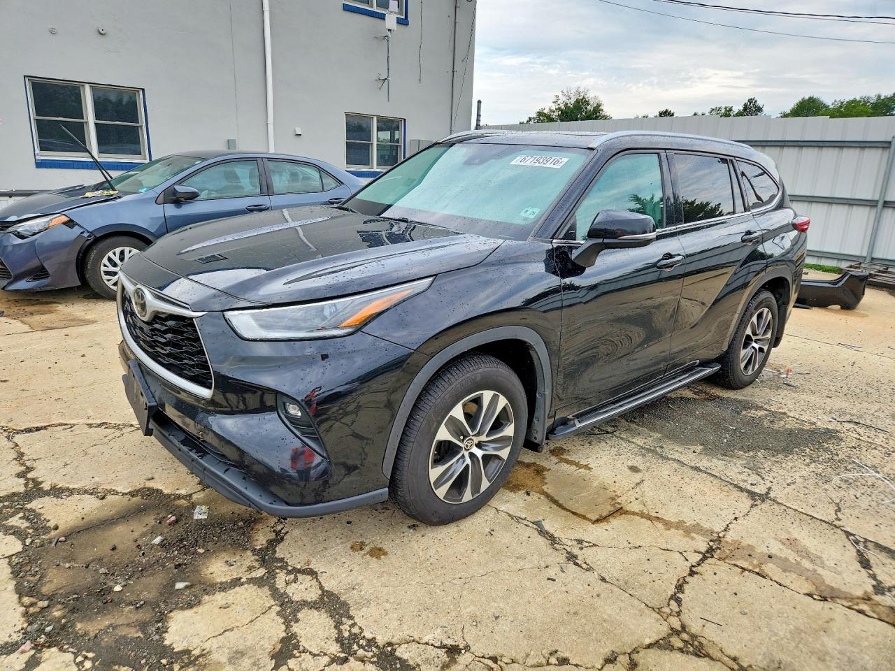 2021 TOYOTA HIGHLANDER