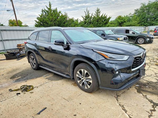 2021 TOYOTA HIGHLANDER