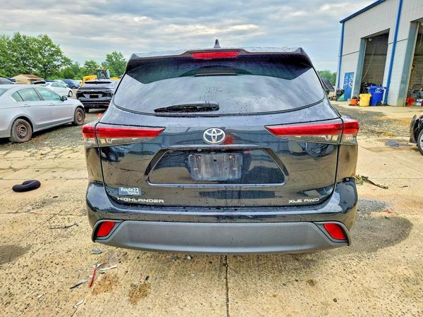 2021 TOYOTA HIGHLANDER