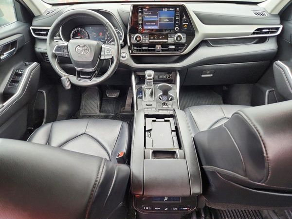 2021 TOYOTA HIGHLANDER