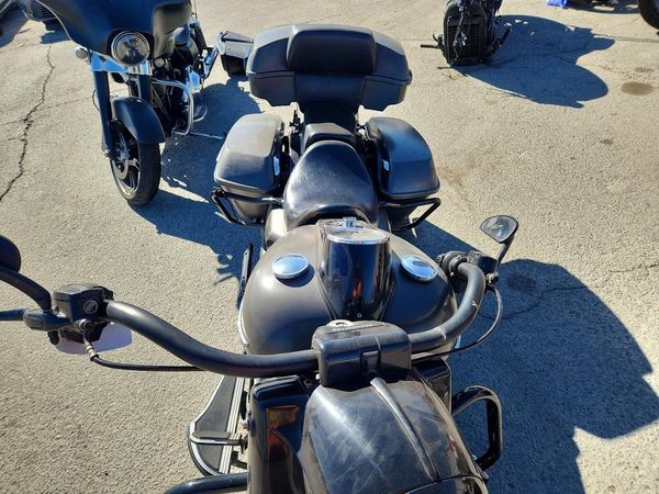 2018 HARLEY-DAVIDSON FL
