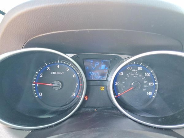 2014 HYUNDAI TUCSON GLS (Middle Level)