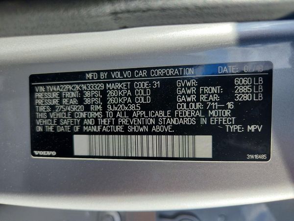 2019 VOLVO XC90 Momentum
