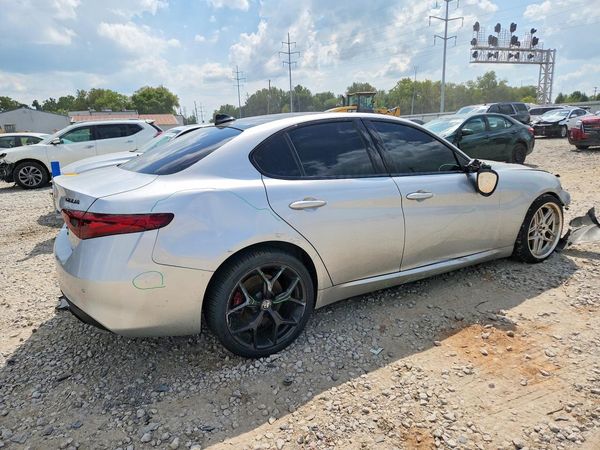 2020 ALFA ROMEO GIULIA