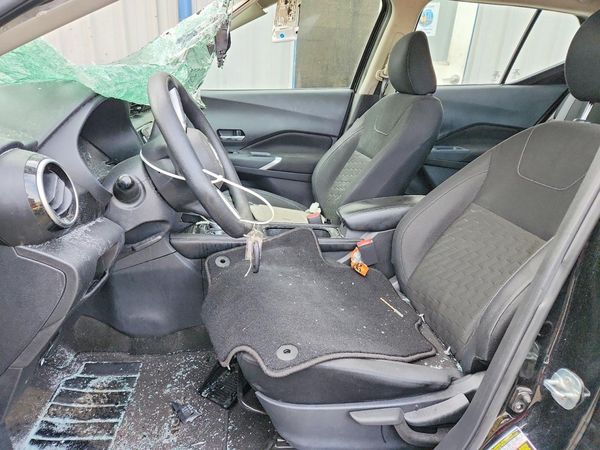 2023 NISSAN KICKS SV — DENT