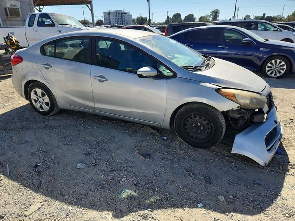 2016 KIA FORTE