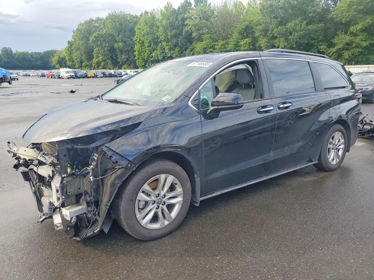 2025 TOYOTA SIENNA