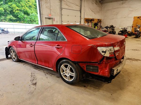 2012 TOYOTA CAMRY