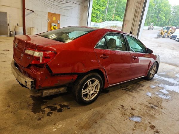 2012 TOYOTA CAMRY