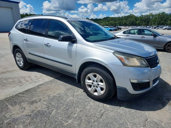 2016 CHEVROLET TRAVERSE LS
