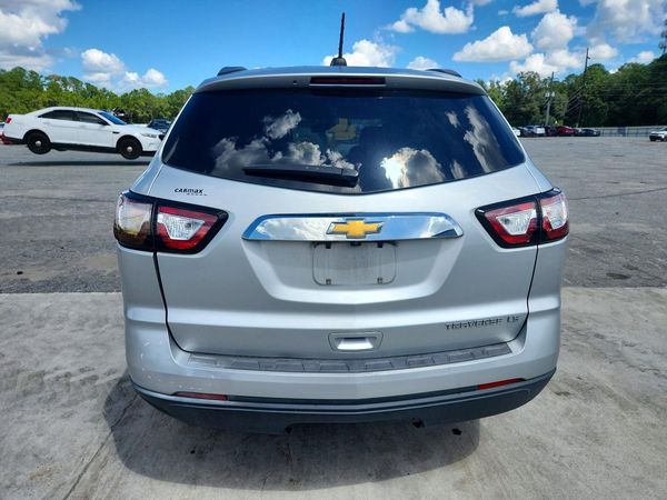 2016 CHEVROLET TRAVERSE LS