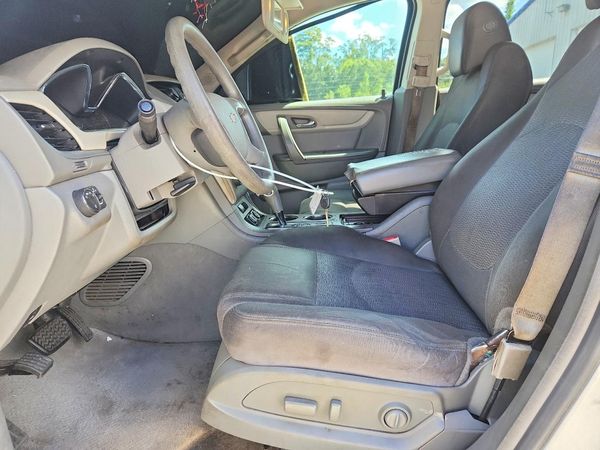 2016 CHEVROLET TRAVERSE LS