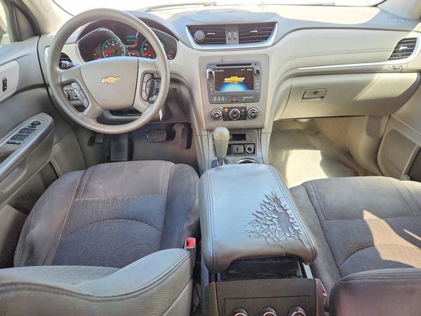2016 CHEVROLET TRAVERSE LS