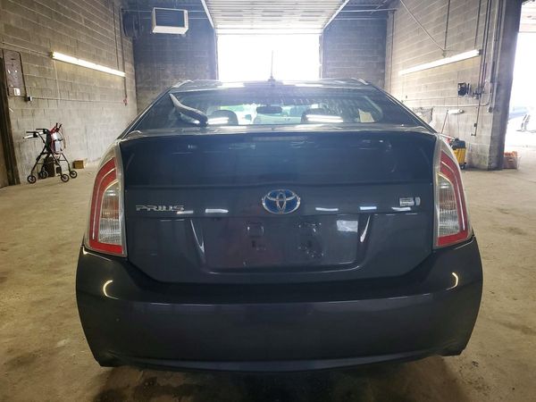 2015 TOYOTA PRIUS