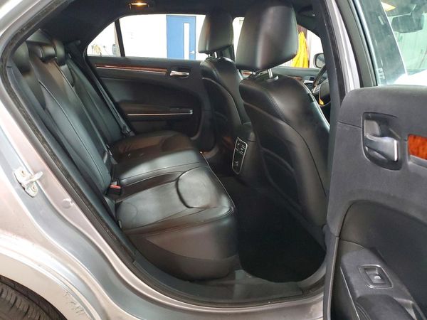 2014 CHRYSLER 300