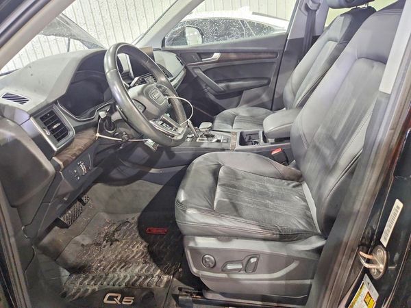 2018 AUDI Q5 quattro Premium Plus — DENT