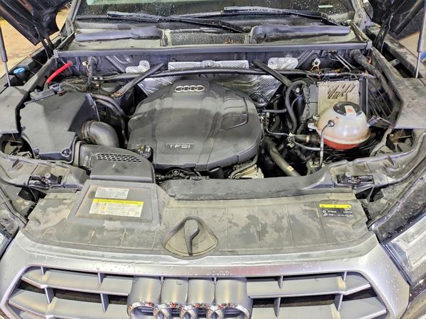 2018 AUDI Q5 quattro Premium Plus — Engine bay