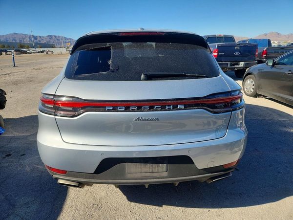 2020 PORSCHE MACAN