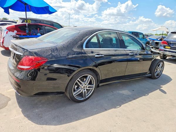 2017 MERCEDES-BENZ E E300