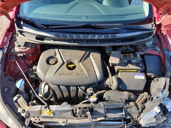 2015 HYUNDAI ELANTRA