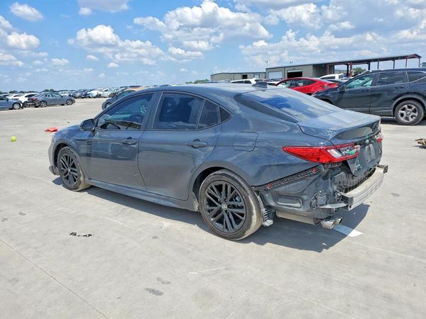 2025 TOYOTA CAMRY