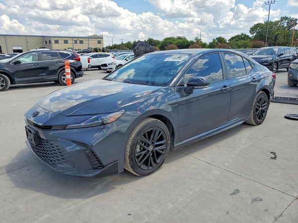 2025 TOYOTA CAMRY