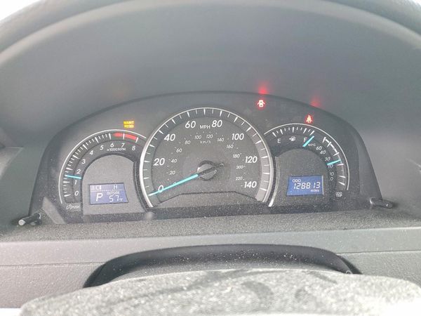 2012 TOYOTA CAMRY